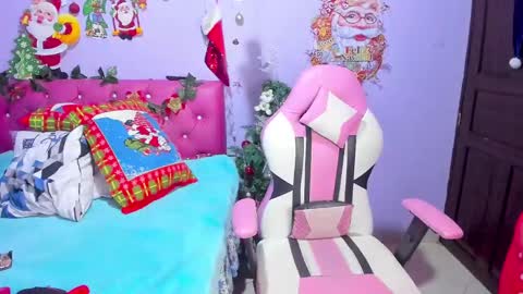 Snapshot of cristaln07 chatting on December 2024 06:20:02 AM Natis online show from December 2024 06:20:02 AM