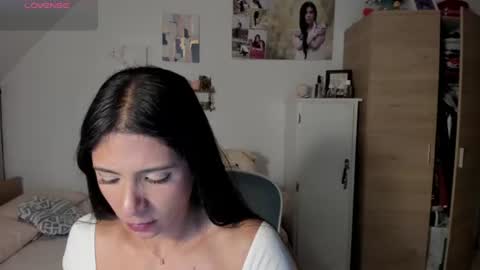 veronika online show from July 2026 03:20:02 AM