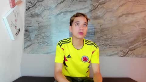 Snapshot of cristhian_cody chatting on October 2025 01:12:02 PM Cristhian online show from October 2025 01:12:02 PM