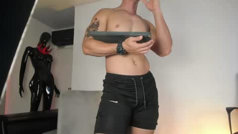 Snapshot of cristhian_wolf1 chatting on June 2026 01:30:02 AM CRIS online show from June 2026 01:30:02 AM
