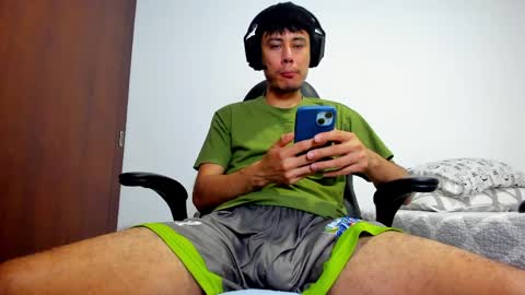 Cristian  online show from April 2026 07:22:01 PM