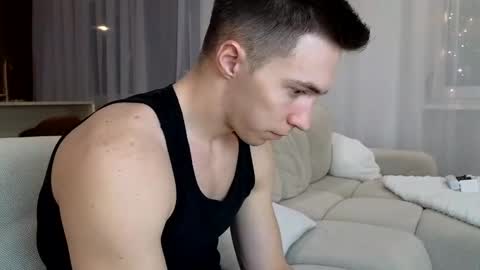 Snapshot of cristianovilla chatting on March 2025 05:11:02 PM CristianoHailey online show from March 2025 05:11:02 PM