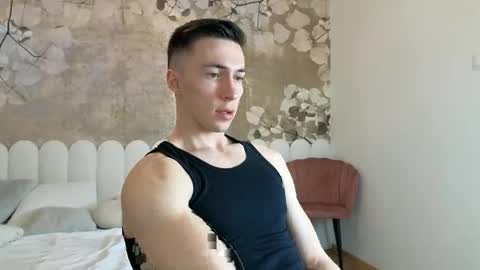 Snapshot of cristianovilla chatting on April 2026 06:10:01 PM CristianoHailey online show from April 2026 06:10:01 PM