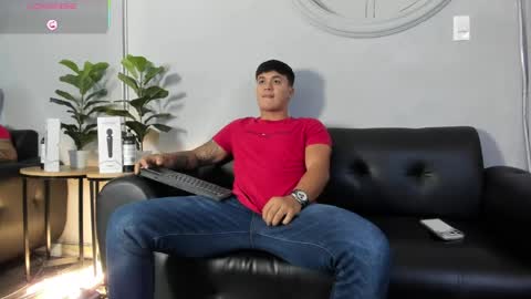 Cristopher online show from June 2026 02:33:01 PM