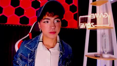 Cristopher  online show from March 2026 08:09:01 PM