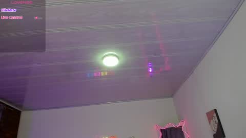 Snapshot of cristy_tay chatting on April 2026 11:33:01 AM cristy_tay online show from April 2026 11:33:01 AM