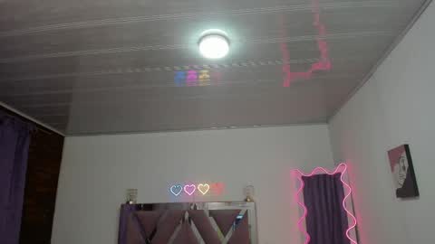 Snapshot of cristy_tay chatting on April 2026 11:40:02 AM cristy_tay online show from April 2026 11:40:02 AM