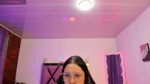 Snapshot of cristy_tay chatting on May 2026 11:37:02 AM cristy_tay online show from May 2026 11:37:02 AM