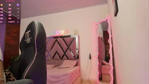 Snapshot of cristy_tay chatting on May 2026 12:13:02 PM cristy_tay online show from May 2026 12:13:02 PM
