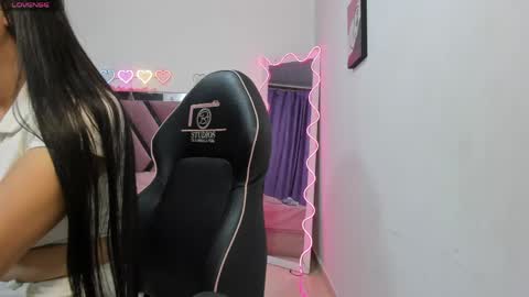 Snapshot of cristy_tay chatting on June 2026 12:30:01 PM cristy_tay online show from June 2026 12:30:01 PM
