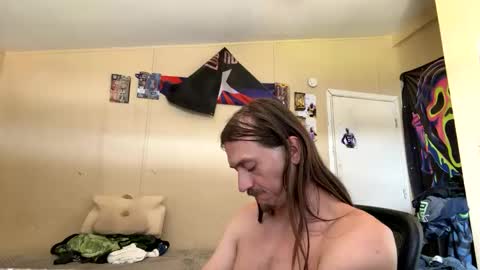 Critter2999LuvsFeet online show from May 2026 06:26:02 PM