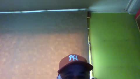 Snapshot of crmperez chatting on October 2025 08:18:02 PM crmperez online show from October 2025 08:18:02 PM