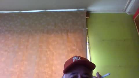 crmperez online show from December 2025 07:00:01 PM