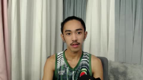 Snapshot of crocodale chatting on May 2026 12:12:01 PM crocodale online show from May 2026 12:12:01 PM
