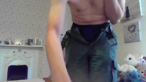 Snapshot of cropper4fun chatting on June 2026 10:50:01 AM Cropper online show from June 2026 10:50:01 AM