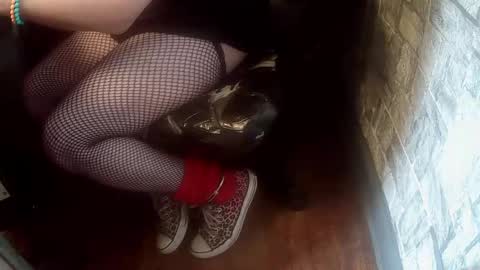 crossdresser krystal online show from December 2025 06:57:02 PM