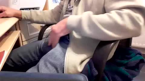 Snapshot of croup45 chatting on December 2025 11:48:01 AM croup45 online show from December 2025 11:48:01 AM