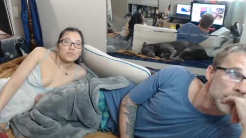 Crownandkat online show from April 2026 04:46:02 AM