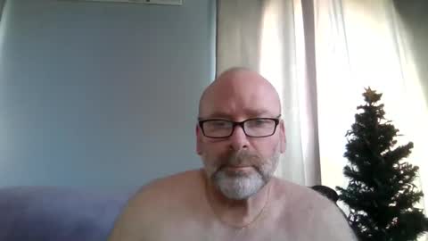 Snapshot of cruising_guy chatting on April 2026 12:58:02 PM fun guy online show from April 2026 12:58:02 PM