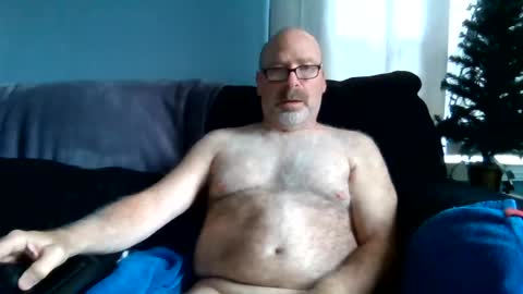 Snapshot of cruising_guy chatting on July 2026 11:28:01 AM fun guy online show from July 2026 11:28:01 AM