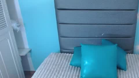 cruzsofia_res online show from July 2026 04:43:01 AM