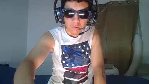 Snapshot of cry_guy chatting on September 2025 11:21:02 AM cry_guy online show from September 2025 11:21:02 AM