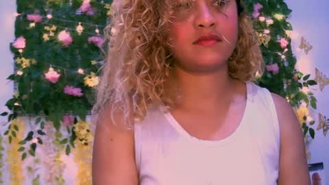 crysrus online show from December 2024 06:43:01 PM