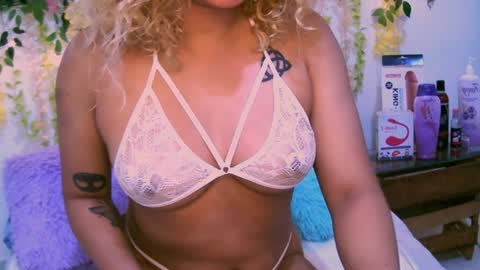 crysrus online show from December 2024 01:05:01 AM