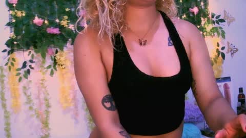 crysrus online show from December 2024 08:27:02 PM