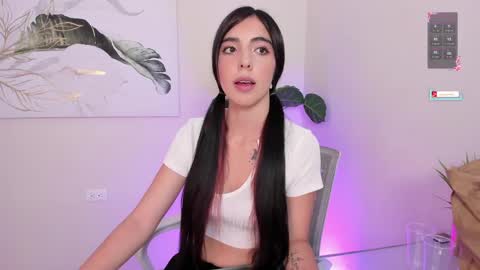Snapshot of crystal_arlette chatting on June 2026 02:19:01 PM crystal_arlette online show from June 2026 02:19:01 PM