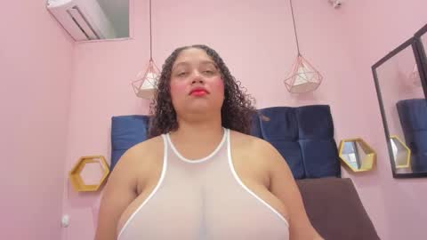 crystal_butterfly1 online show from November 2025 12:55:01 PM