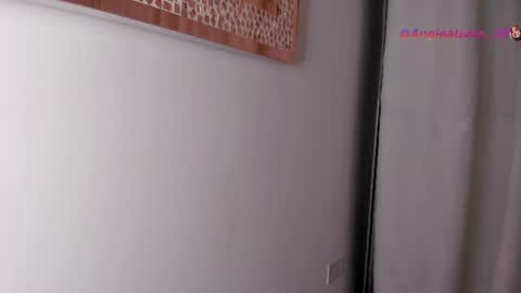 Snapshot of crystal_foster chatting on July 2026 03:17:01 AM angie online show from July 2026 03:17:01 AM