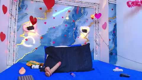 crystal online show from February 2026 07:23:02 PM