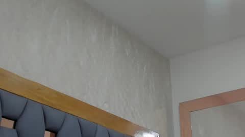 crystal_sm online show from February 2026 03:02:02 AM