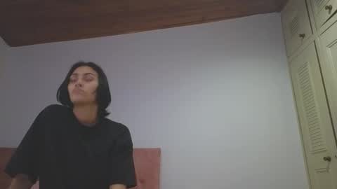 Crystal Blaze online show from September 2025 10:47:01 PM