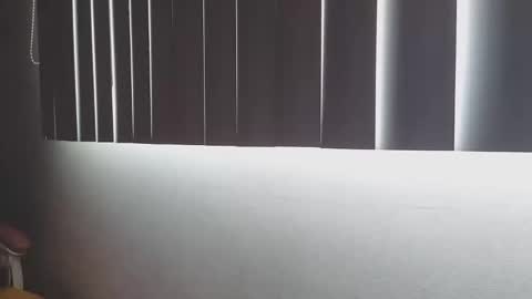 Crystal Blaze online show from October 2025 04:41:01 PM