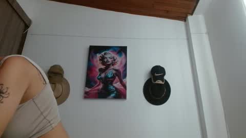 Crystal Blaze online show from March 2026 05:07:01 PM