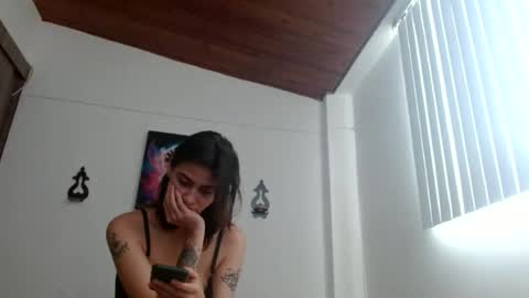 Crystal Blaze online show from June 2026 01:01:02 PM