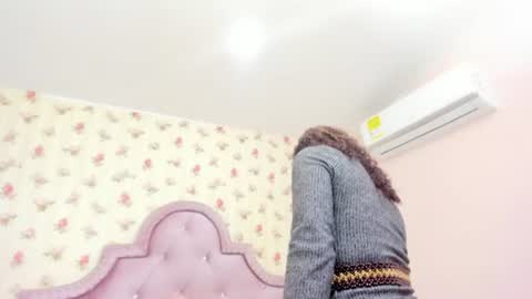 Snapshot of crystal_watson0 chatting on June 2026 02:32:01 PM Milf Latina online show from June 2026 02:32:01 PM