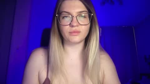 crystalblush01 online show from March 2026 02:56:01 PM