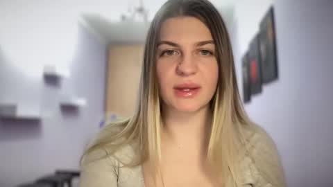 crystalblush01 online show from April 2026 06:57:02 PM