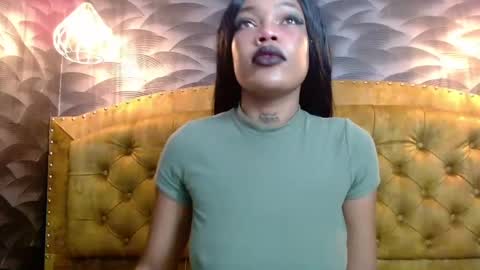 Snapshot of crystalbrooke3x chatting on October 2025 08:20:01 PM Crystal online show from October 2025 08:20:01 PM