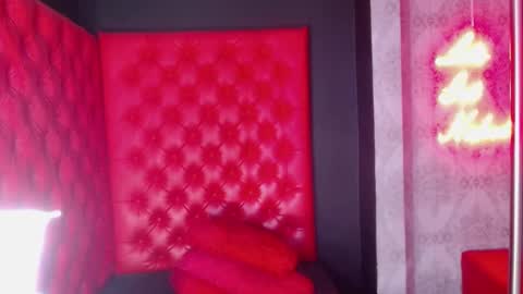 Snapshot of crystalbrooke3x chatting on November 2025 08:02:02 AM Crystal online show from November 2025 08:02:02 AM