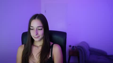 Snapshot of crystalbrunette18 chatting on July 2026 07:38:02 PM Crystalbrunette18 online show from July 2026 07:38:02 PM
