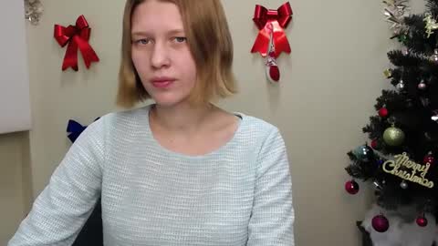 Stella online show from December 2024 01:10:02 PM