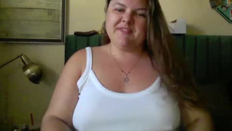 Snapshot of crystalizzzee chatting on September 2025 04:19:02 PM Herekittykitty69 online show from September 2025 04:19:02 PM
