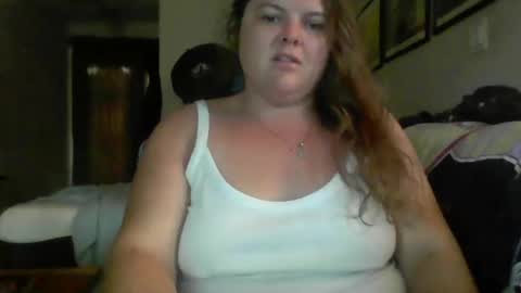 Snapshot of crystalizzzee chatting on October 2025 02:25:02 PM Herekittykitty69 online show from October 2025 02:25:02 PM