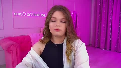 Crystal online show from October 2025 06:06:01 PM