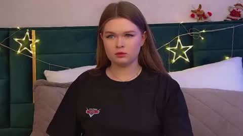 Crystal online show from December 2025 06:30:02 AM