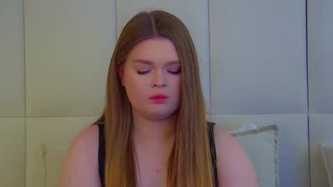 Crystal online show from March 2026 07:38:01 AM